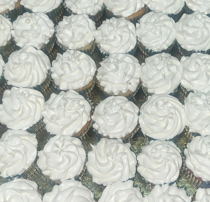 Classic Vanilla Cupcakes